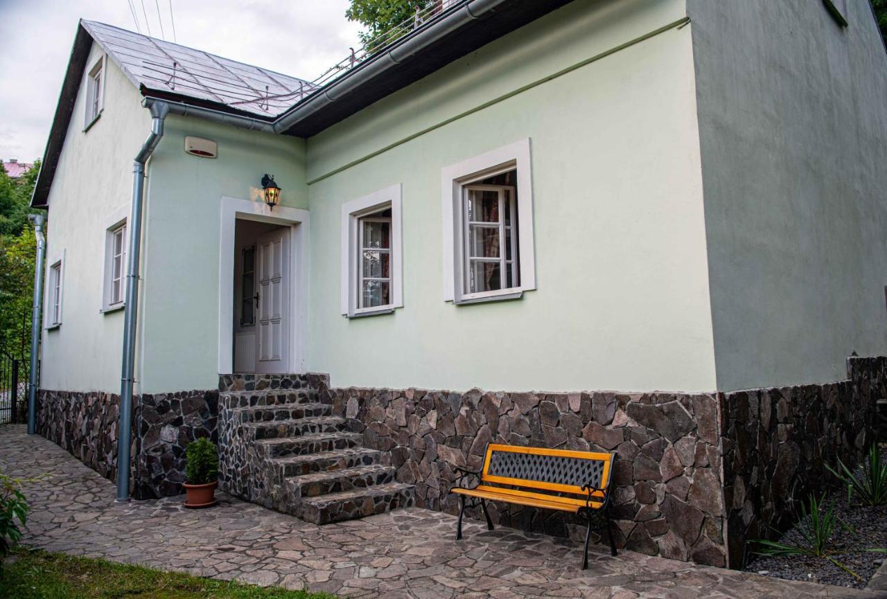 Holiday Home Banská Štiavnica Buitenkant foto